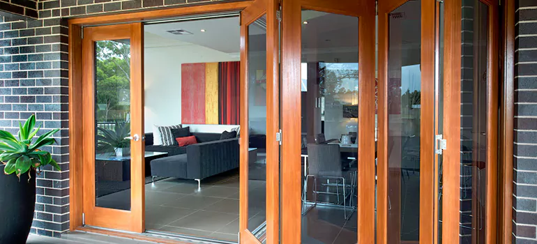 Folding Door Panel Repair in Kissimmee, FL