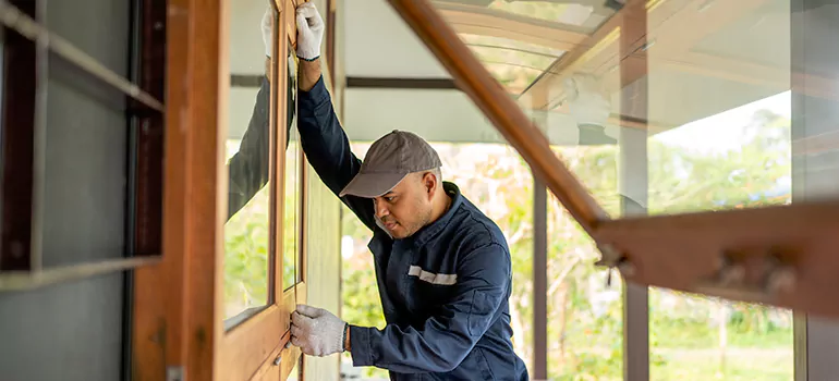Double Hung Vinyl Window Sash Replacement in Kissimmee, FL